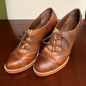 Bass Ramona ankle booties GUC